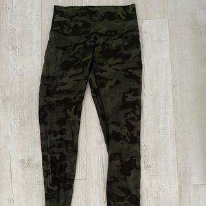 Wunder Under Luxtreme Camo High Rise
